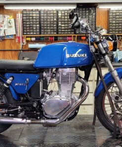Blue Suzuki S40 LS650 Savage motorcycle with Murray's custom Mikuni Carburetor Kit.